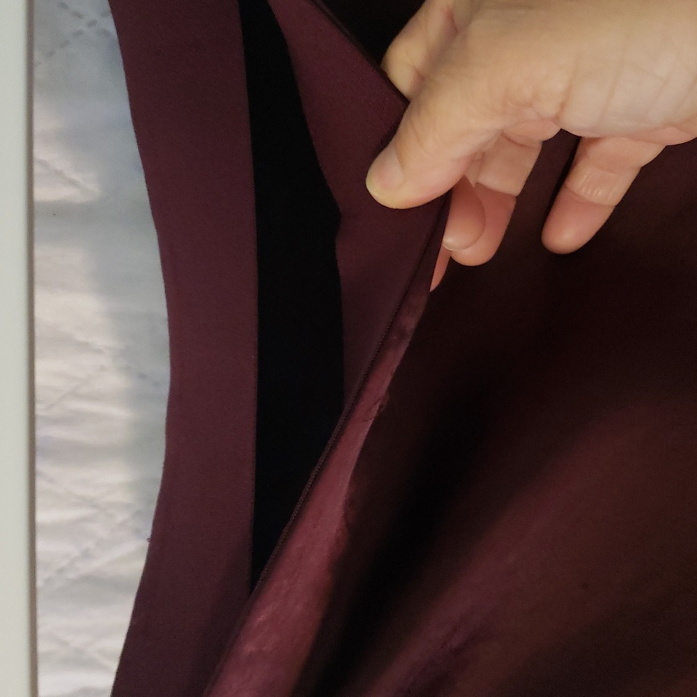 Ryegrass Womens Size 1X Burgandy Skirt NWTs.          (#69) - Picture 4 of 9